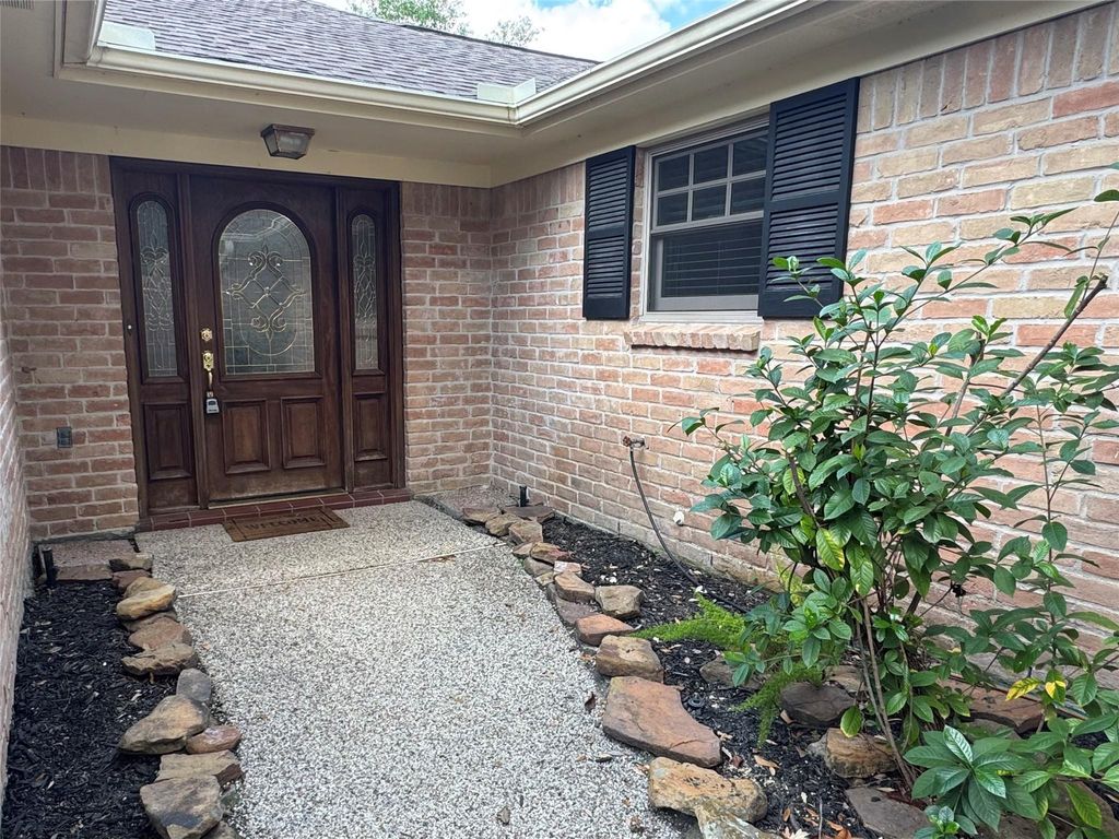 Photo of 5435 Mossy Timbers Drive, Humble, TX 77346 (MLS # 43426717)