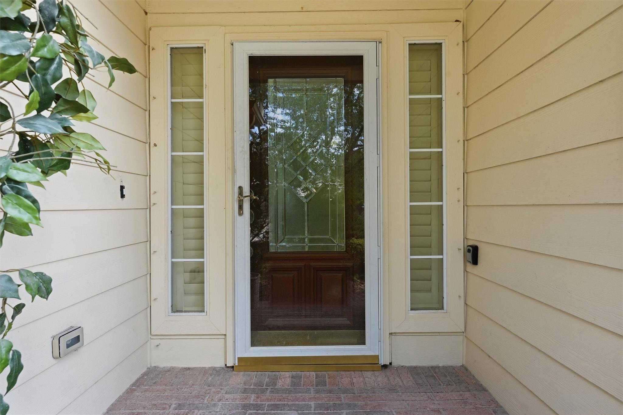 1279 Ocean Manor Lane