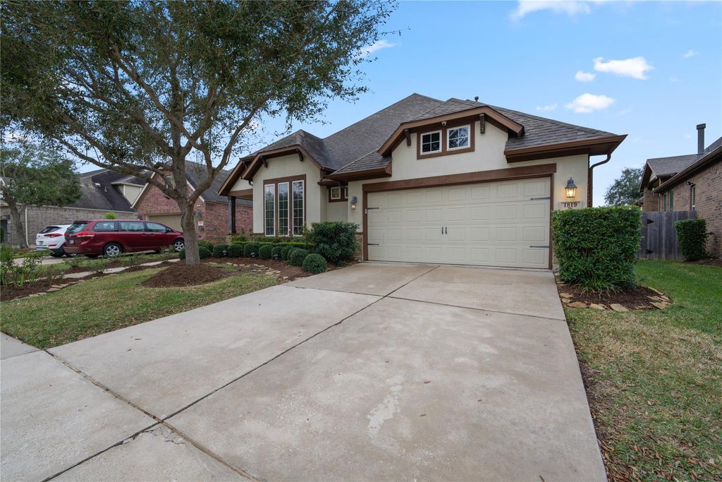 Photo of 1819 Ralston Branch Way, Sugar Land, TX 77479 (MLS # 9037016)