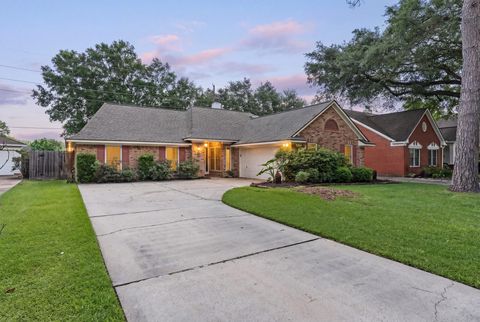 Photo of 15818 Sweetwater Creek Drive, Houston, TX 77095 (MLS # 13924523)