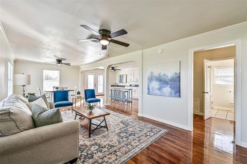 Photo of 1029 62nd Street #Up, Galveston, TX 77551 (MLS # 45324967)