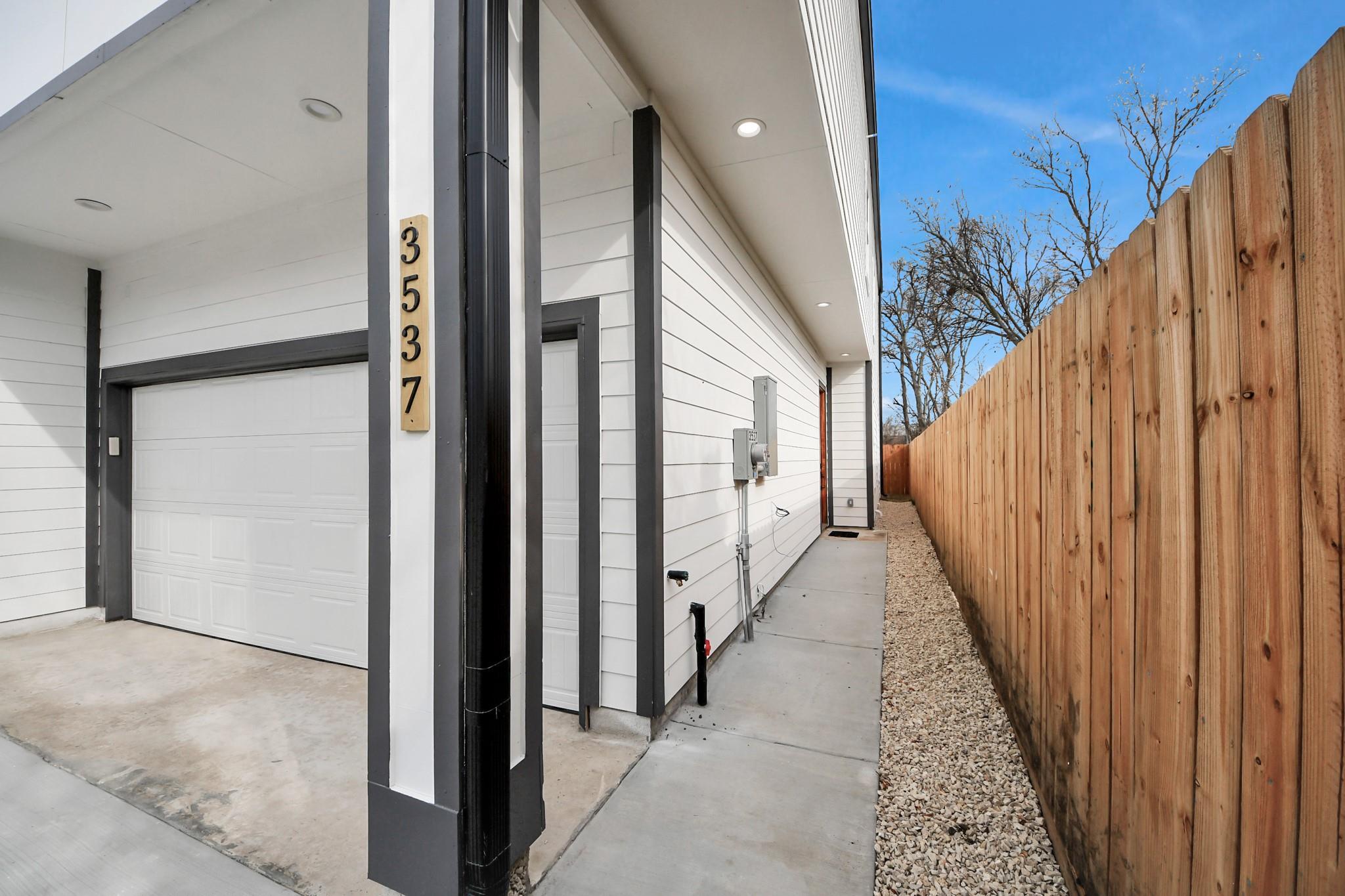 3537 Amos Street