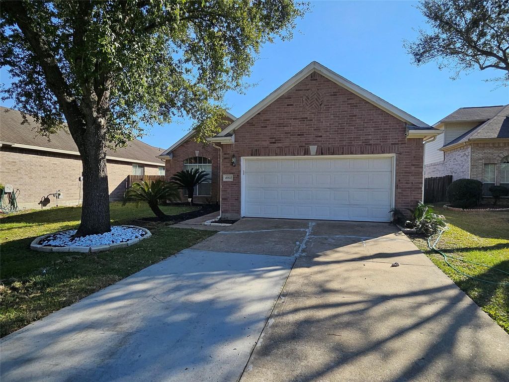 Photo of 14823 Buckskin Bridge Court, Sugar Land, TX 77498 (MLS # 43973699)