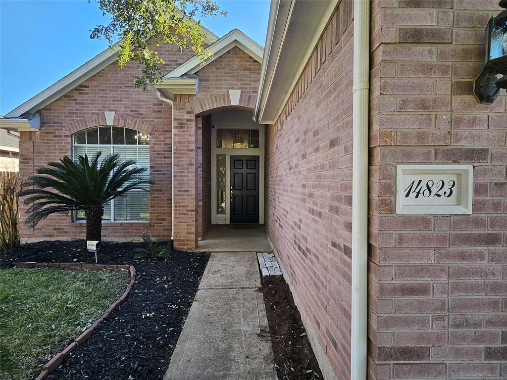 Photo of 14823 Buckskin Bridge Court, Sugar Land, TX 77498 (MLS # 43973699)