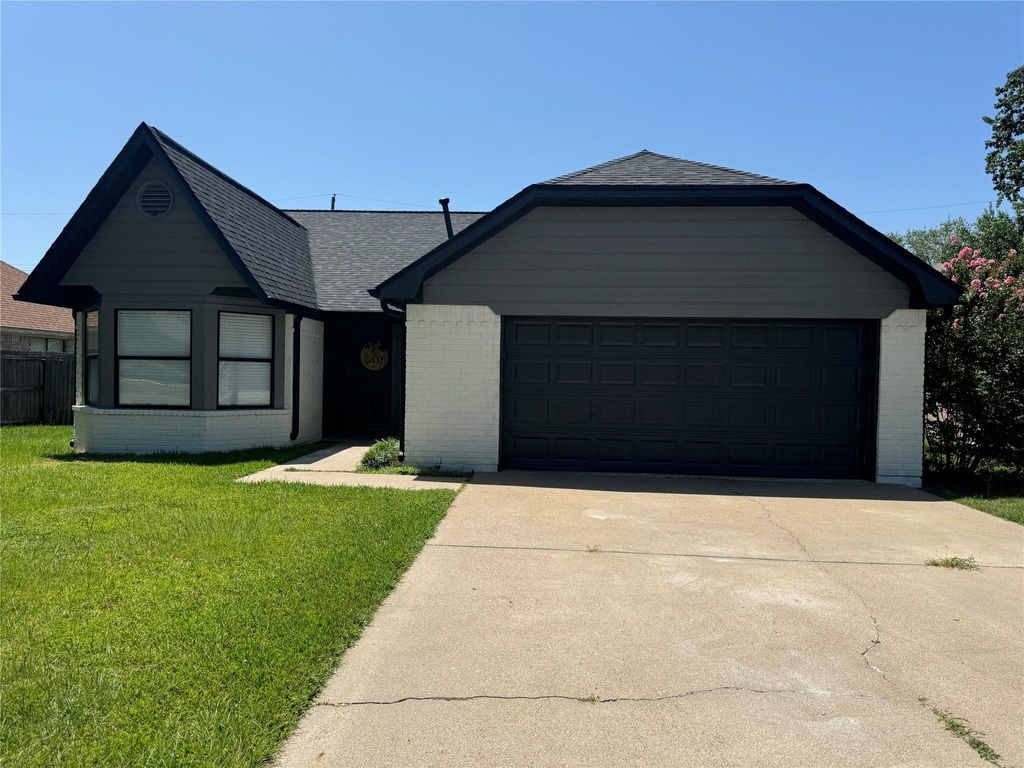 Photo of 3908 Sierra Court, Bryan, TX 77802 (MLS # 31693723)