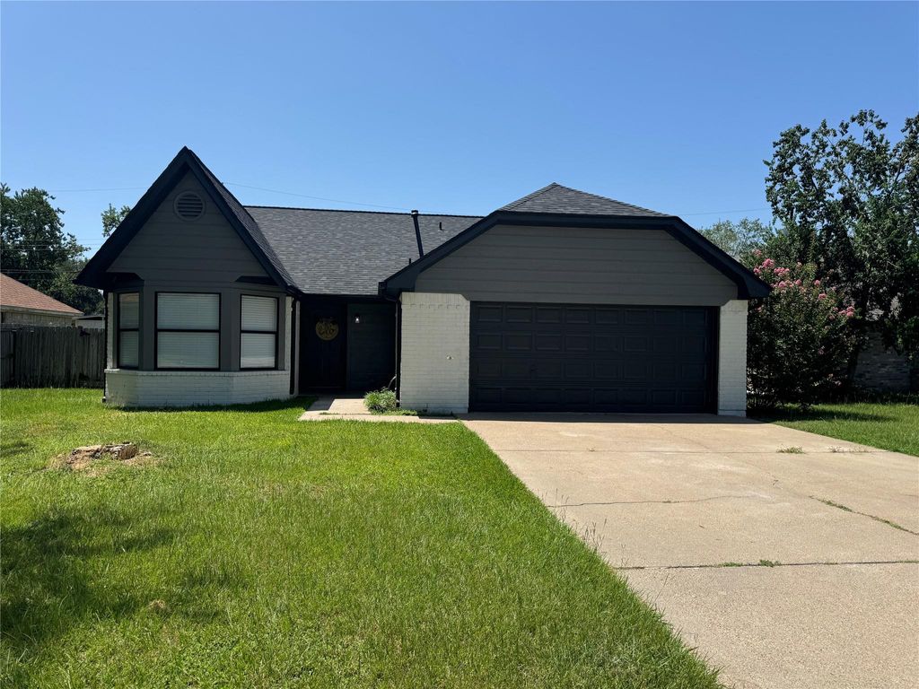 Photo of 3908 Sierra Court, Bryan, TX 77802 (MLS # 31693723)