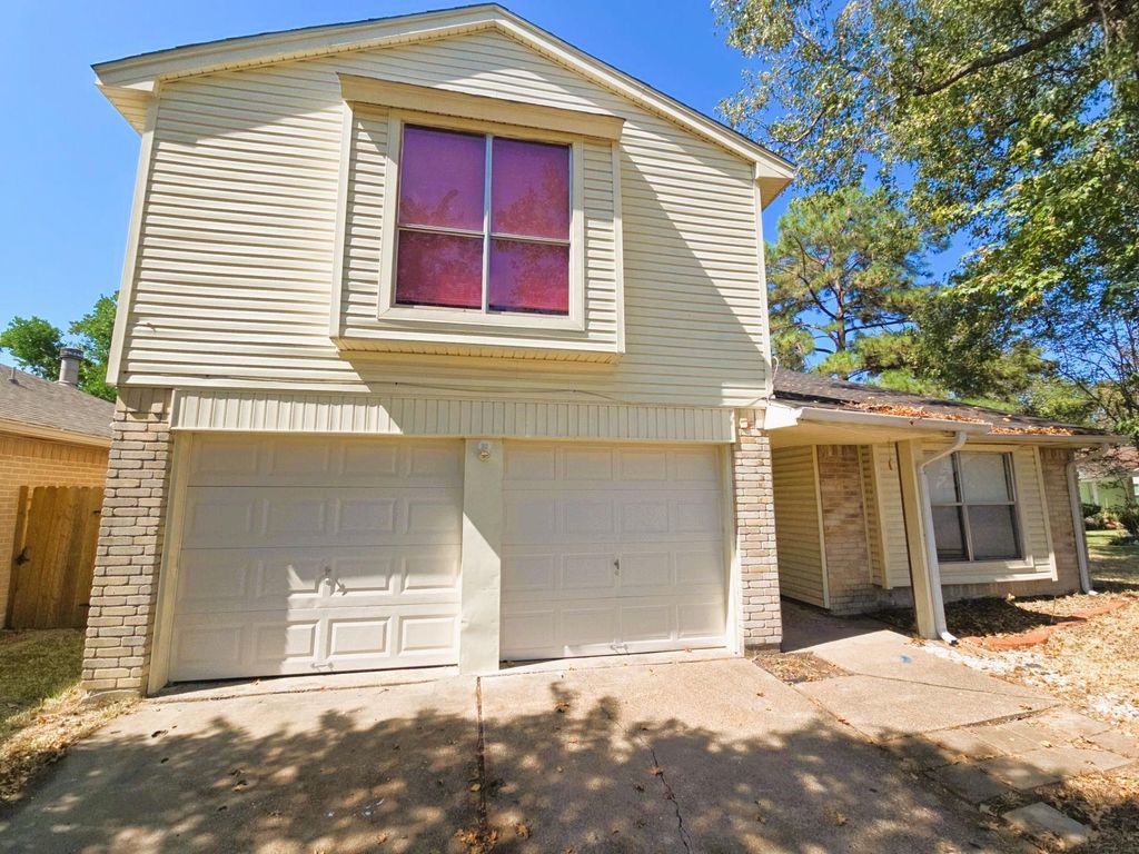 Photo of 18915 Oak Bower Drive, Humble, TX 77346 (MLS # 5448800)