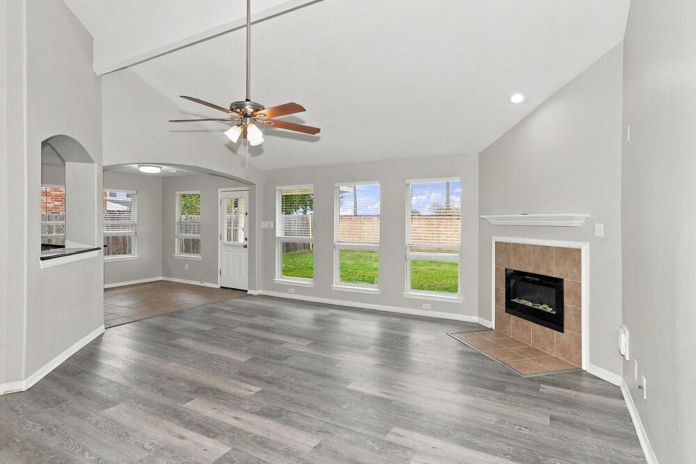 7811 Iris Glen Lane