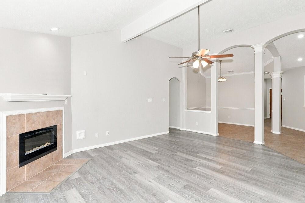 7811 Iris Glen Lane