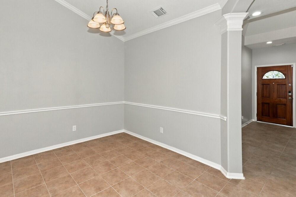 7811 Iris Glen Lane