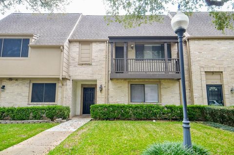 Photo of 15327 Falmouth Avenue #2, Houston, TX 77084 (MLS # 13432507)