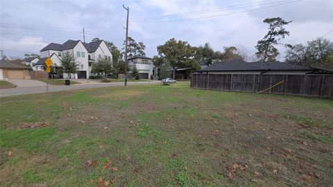 Photo of 1134 Wynnwood Lane, Houston, TX 77008 (MLS # 83807022)