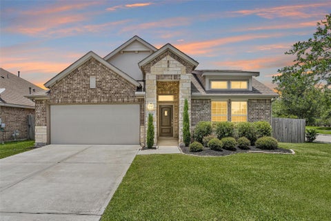 Photo of 429 Branch Oak Court, La Marque, TX 77568 (MLS # 98547950)
