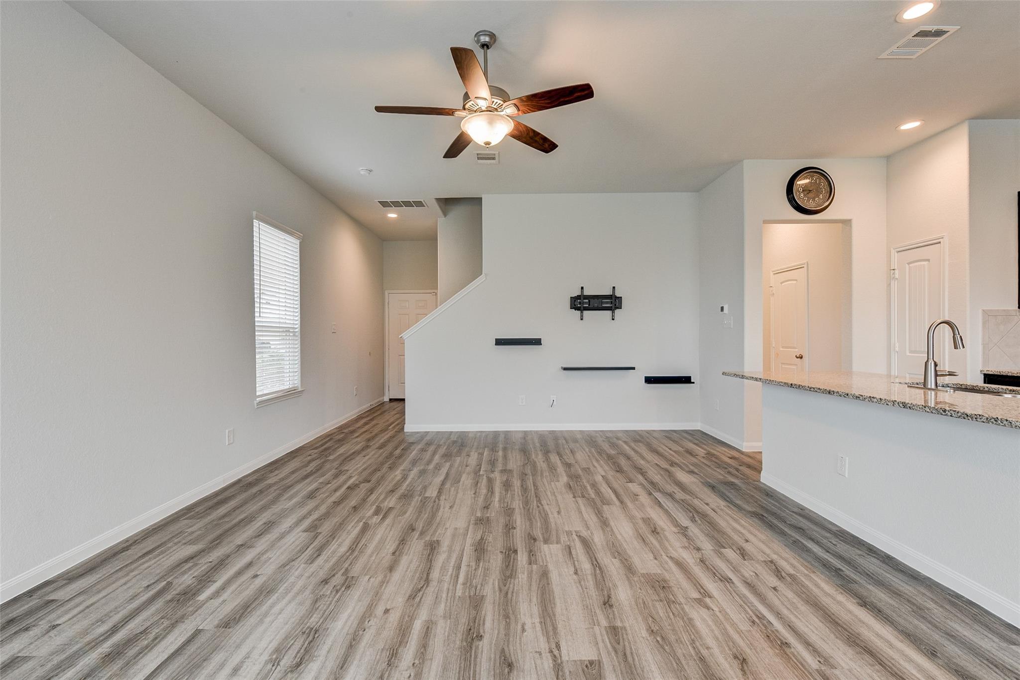 24810 Lorenzo Glaze Trail