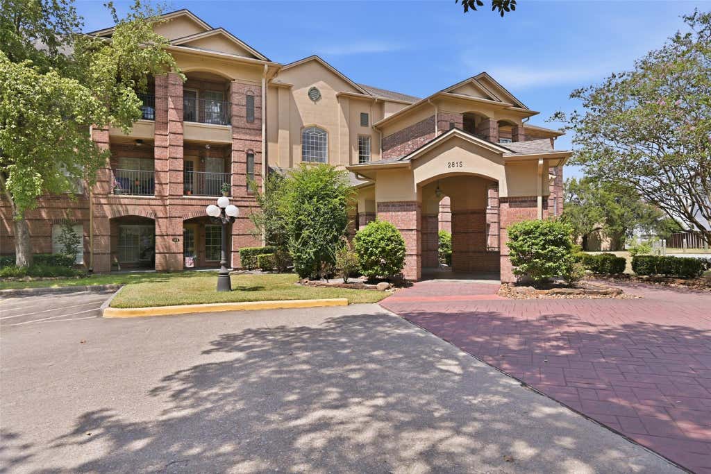 Photo of 2815 Kings Crossing Drive #212, Kingwood, TX 77345 (MLS # 80647942)