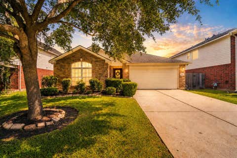 Photo of 2618 Los Alamos Circle, Deer Park, TX 77536 (MLS # 95738004)