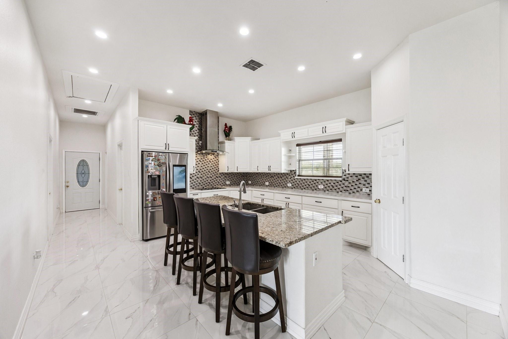 2787 Maler Road