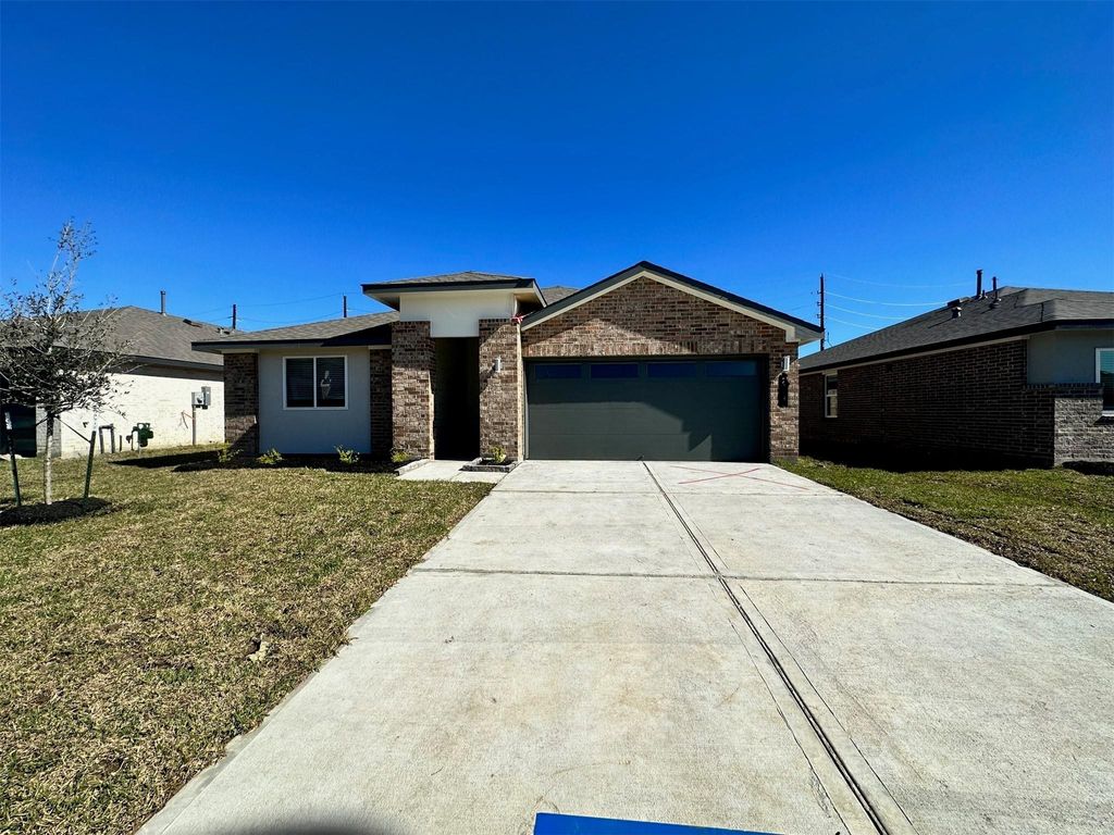 Photo of 7719 Suffolk Valley Lane, Rosharon, TX 77583 (MLS # 48107576)