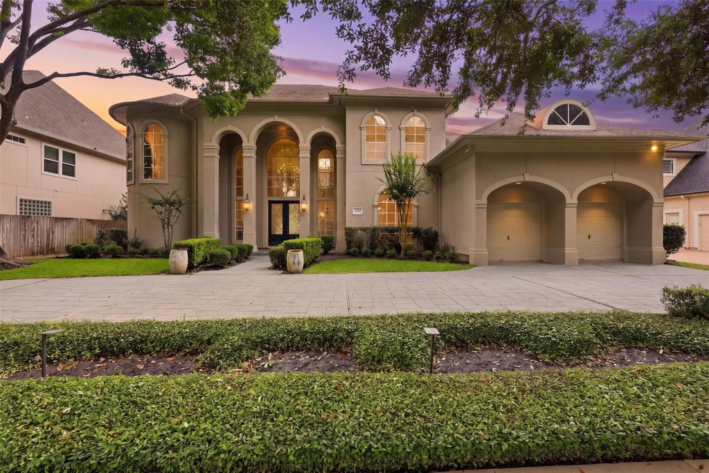 Photo of 3315 Riviera Drive, Sugar Land, TX 77479 (MLS # 58918994)
