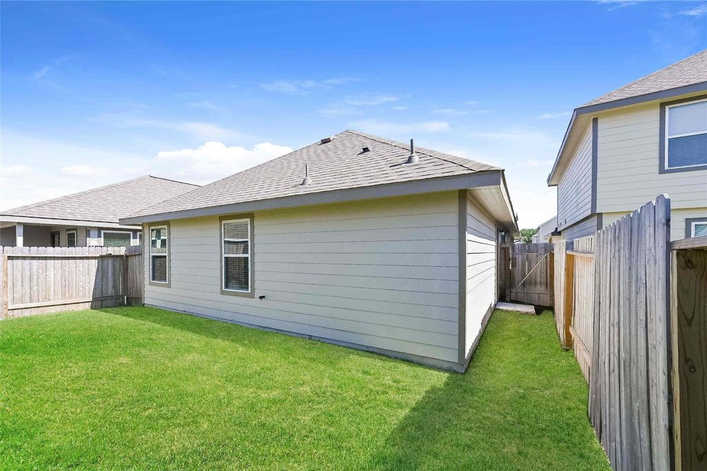 Photo of 25734 Hazy Elm Lane, Porter, TX 77365 (MLS # 86786214)