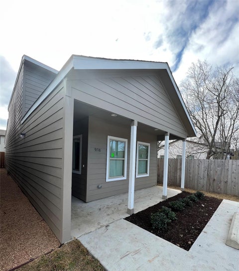 Photo of 9722 Pelsey Street, Houston, TX 77029 (MLS # 40757037)