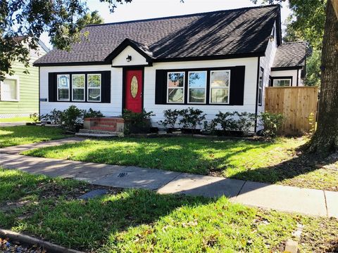 Photo of 5530 Truett Street, Houston, TX 77023 (MLS # 27320978)