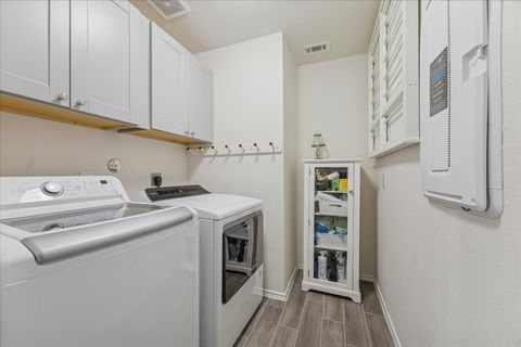 Tiny photo for 4032 Delta Rose Street, Houston, TX 77018 (MLS # 61899957)