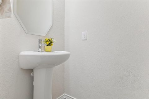 Tiny photo for 4032 Delta Rose Street, Houston, TX 77018 (MLS # 61899957)