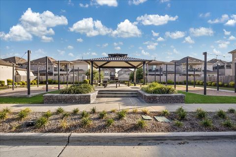 Tiny photo for 4032 Delta Rose Street, Houston, TX 77018 (MLS # 61899957)