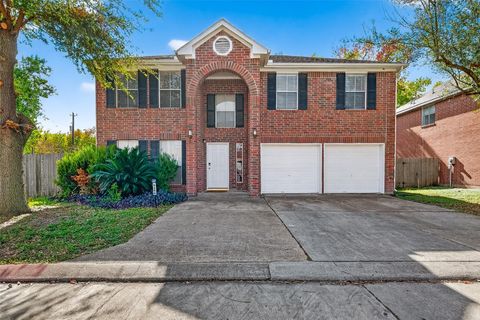 Photo of 8366 Golf Green Circle, Houston, TX 77036 (MLS # 35834162)
