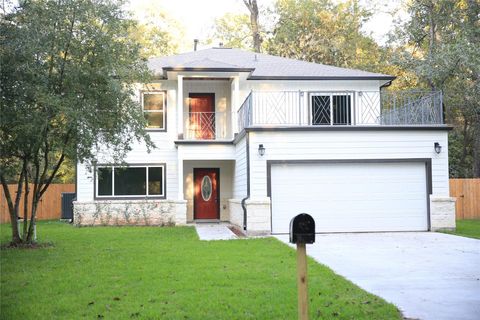 Photo of 637 Foxcroft Park, Conroe, TX 77302 (MLS # 59764841)