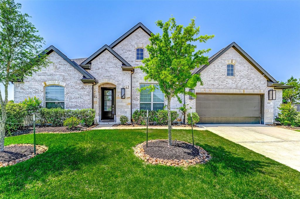 Photo of 29527 Huntswood Trail Lane, Katy, TX 77494 (MLS # 96073284)
