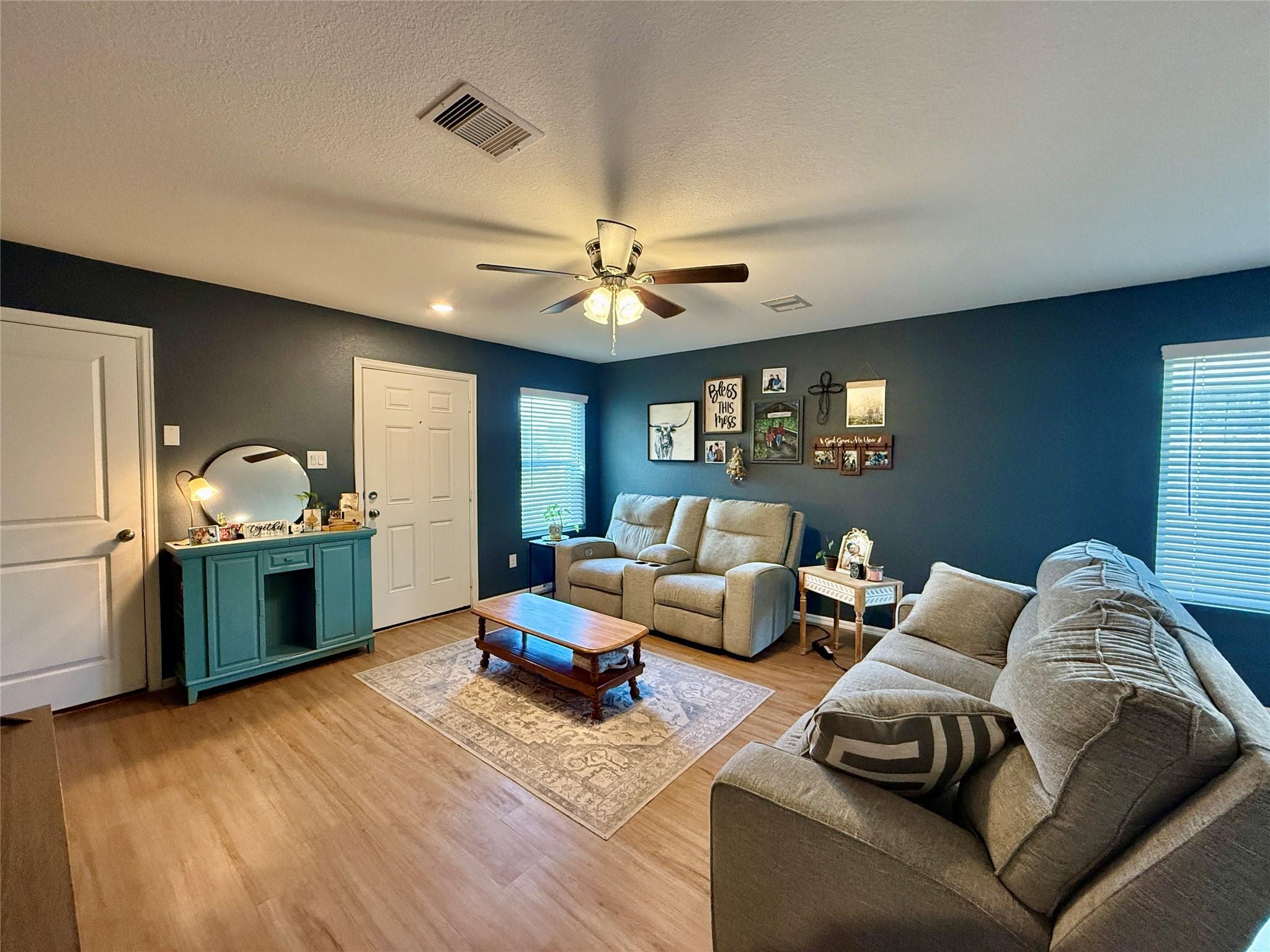 216 Bennett Loop