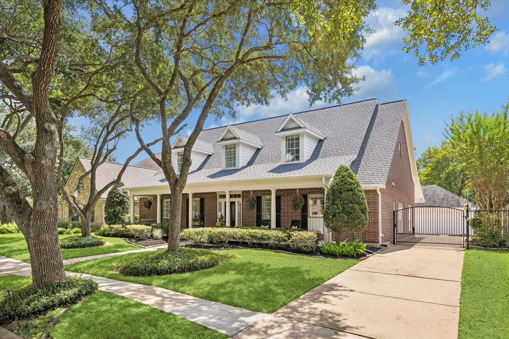 30 Saint Simons Court