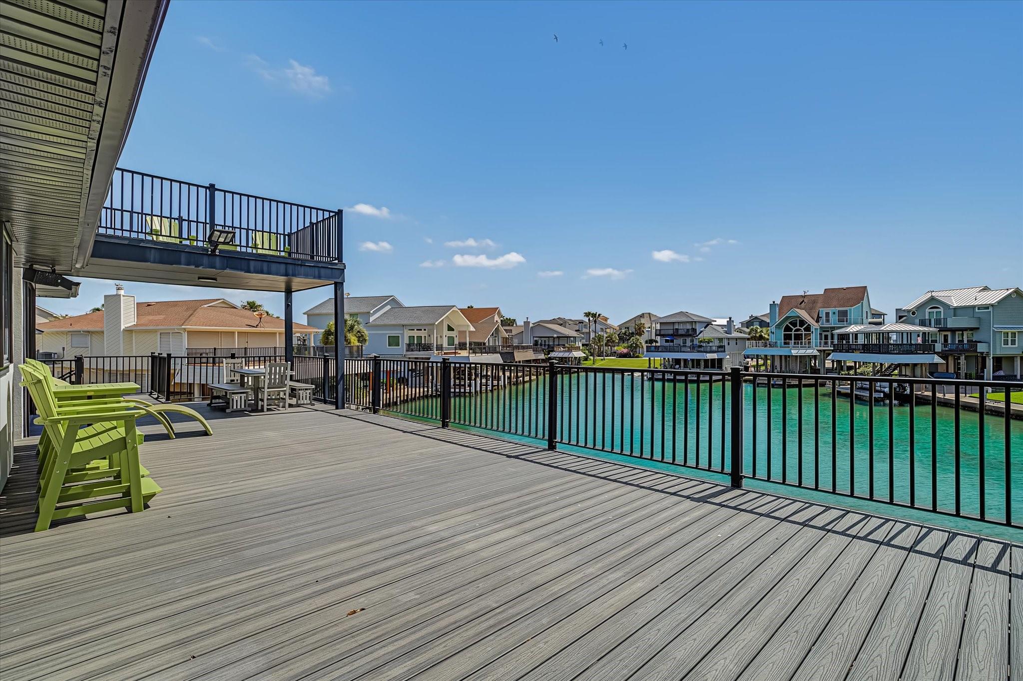 1047 & 1027 Long Reach Drive