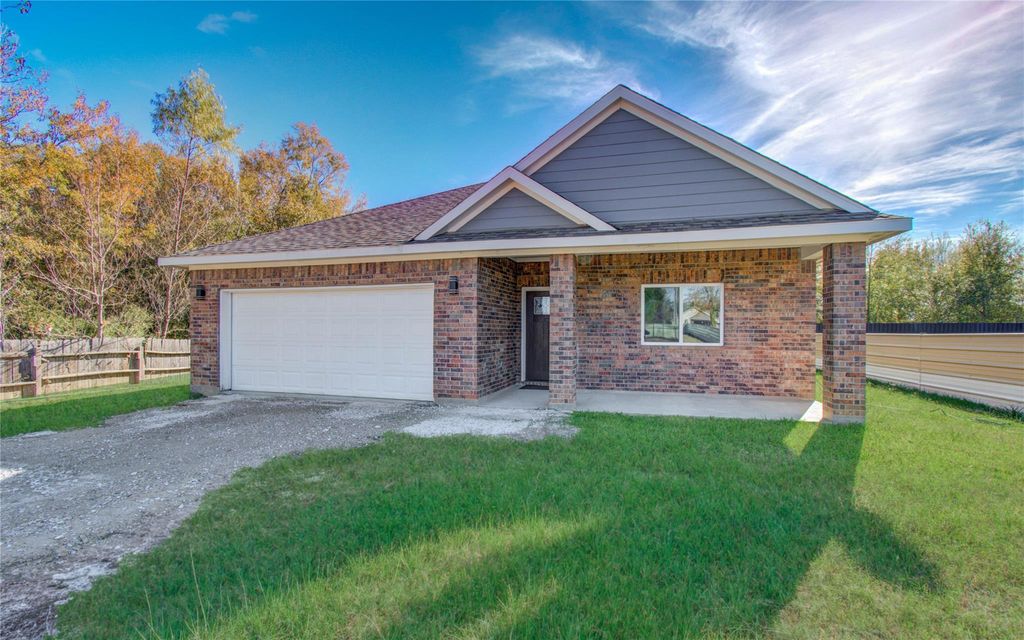 Photo of 898 Road 3556, Cleveland, TX 77327 (MLS # 29920072)