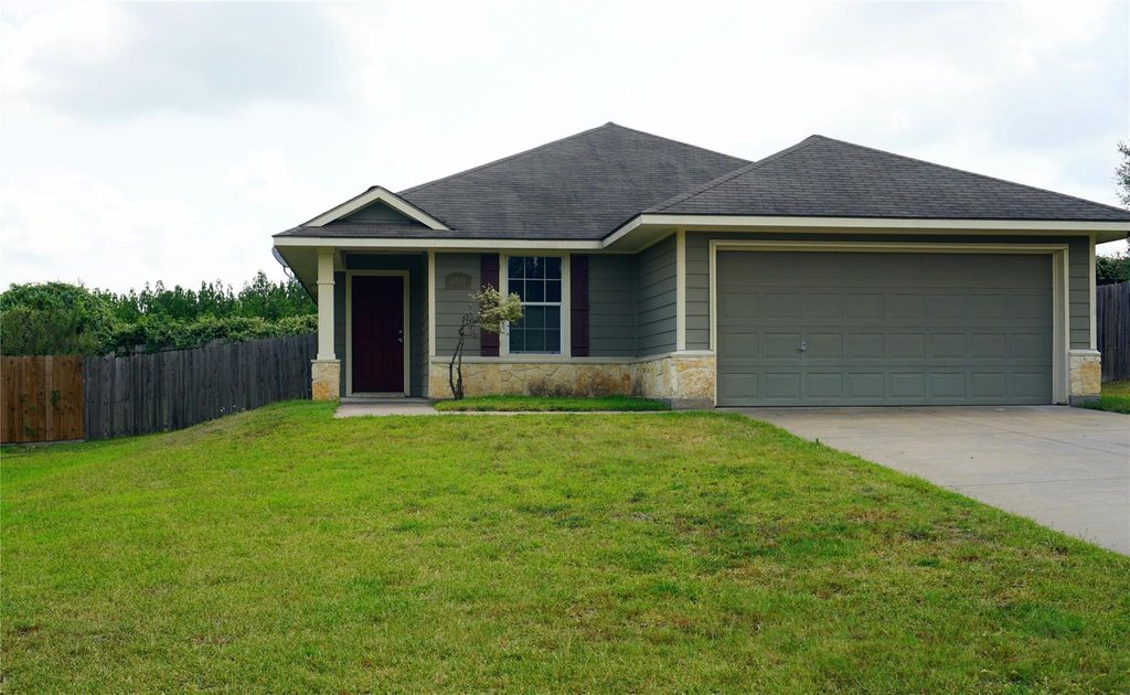 Photo of 1810 Stephanie Street, Brenham, TX 77833 (MLS # 37690720)