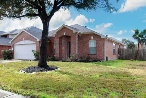 Photo of 21627 Ashford Grove, Katy, TX 77450 (MLS # 13320430)