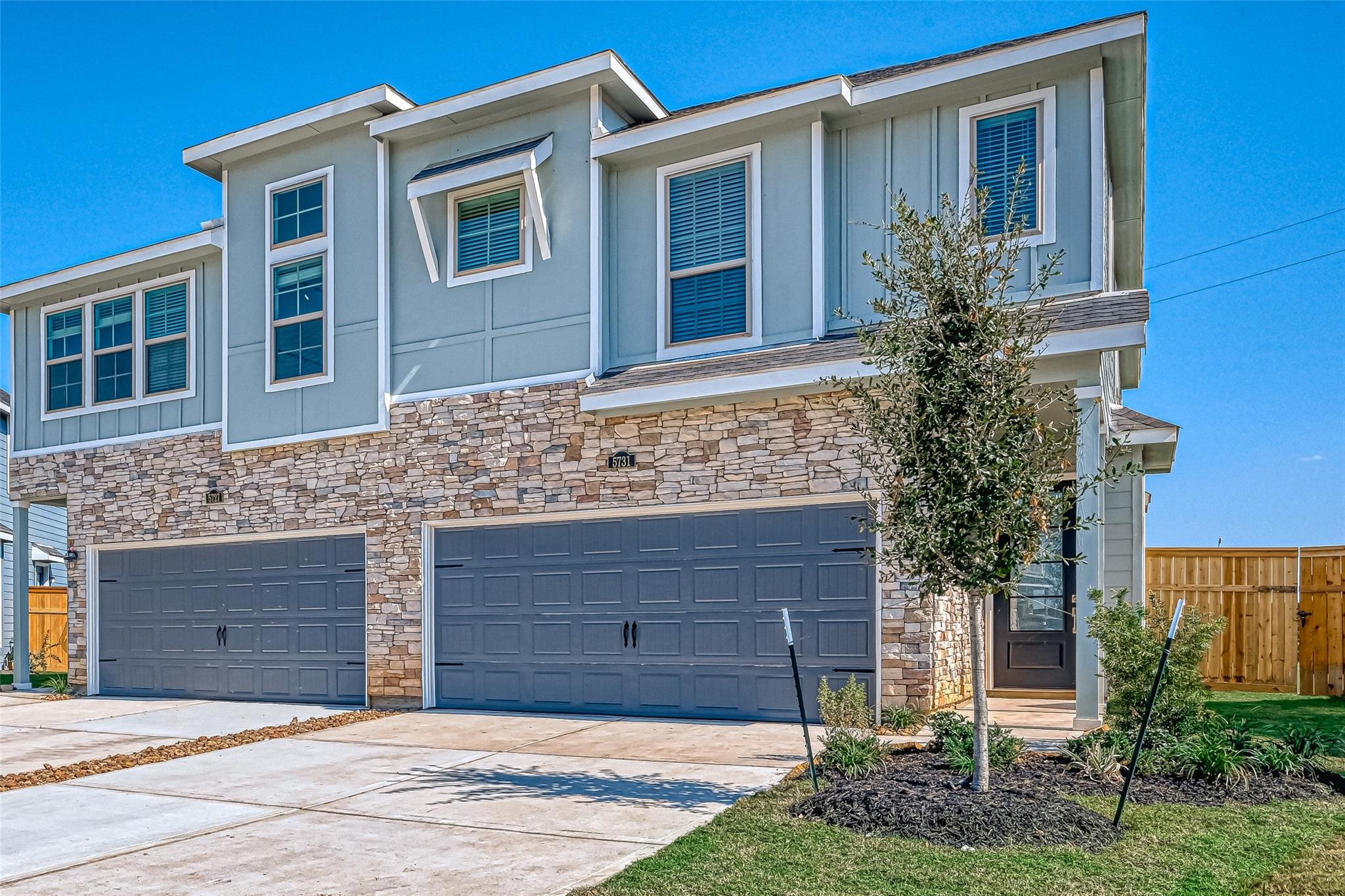 5731 Foggy Vine Court