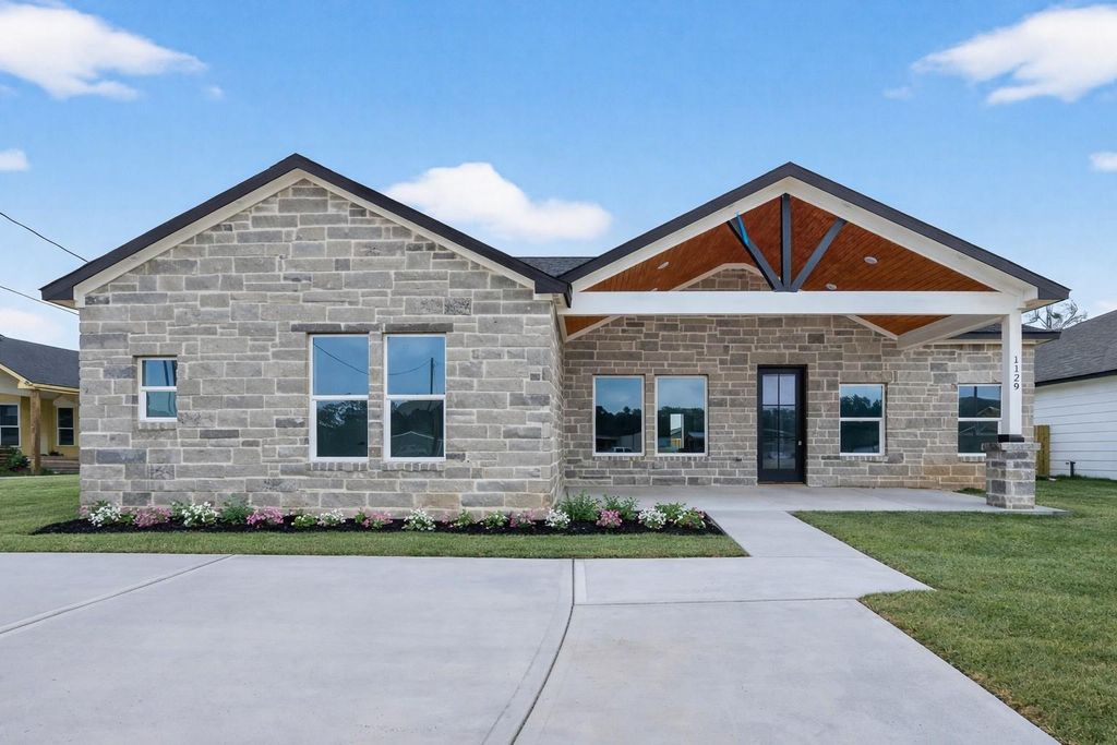 Photo of 1129 Long Leaf Pine Street, Huffman, TX 77336 (MLS # 35184519)