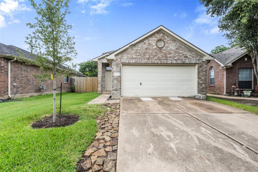 Photo of 6803 Highwind Bend Lane, Katy, TX 77449 (MLS # 3824103)