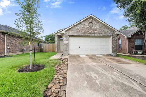 Photo of 6803 Highwind Bend Lane, Katy, TX 77449 (MLS # 3824103)