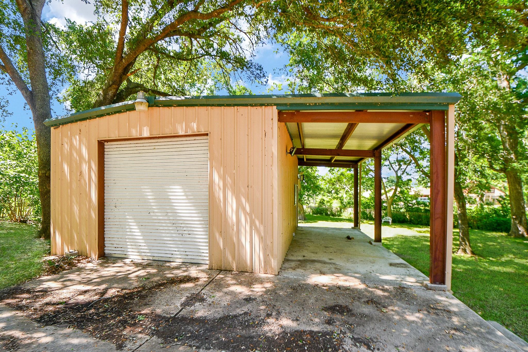 406 Hidden Creek Circle