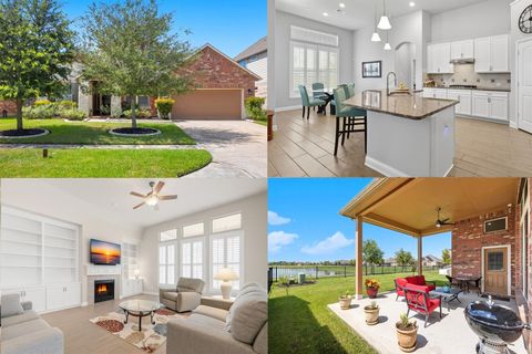 Photo of 19411 Lake Ridge Drive, Manvel, TX 77578 (MLS # 60642592)