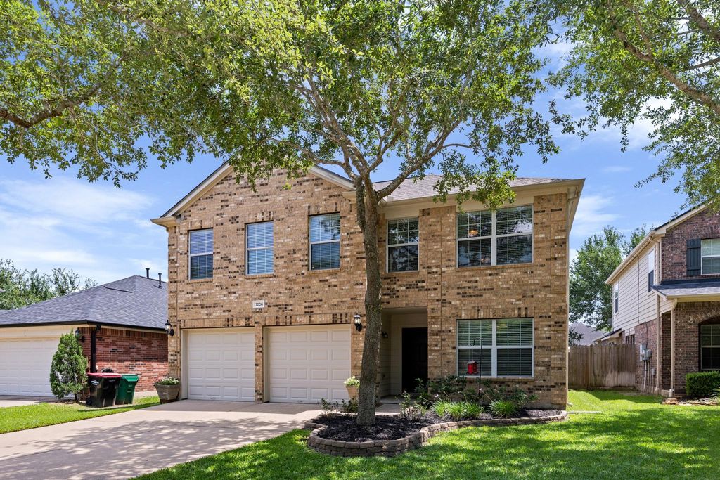 Photo of 7206 Toad Hollow, Missouri City, TX 77459 (MLS # 64910010)