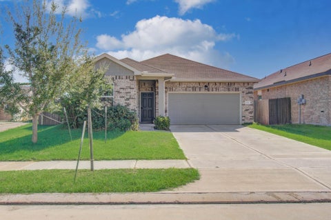 Photo of 7122 Evitale Way, Houston, TX 77049 (MLS # 62230847)