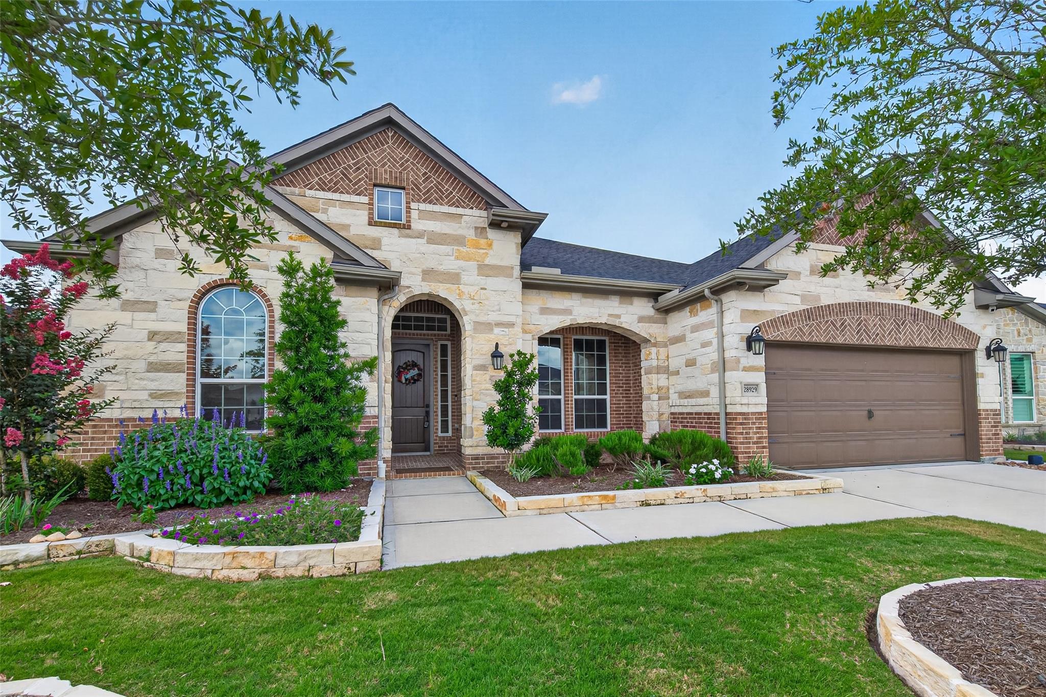 28929 Autumn Shore Drive