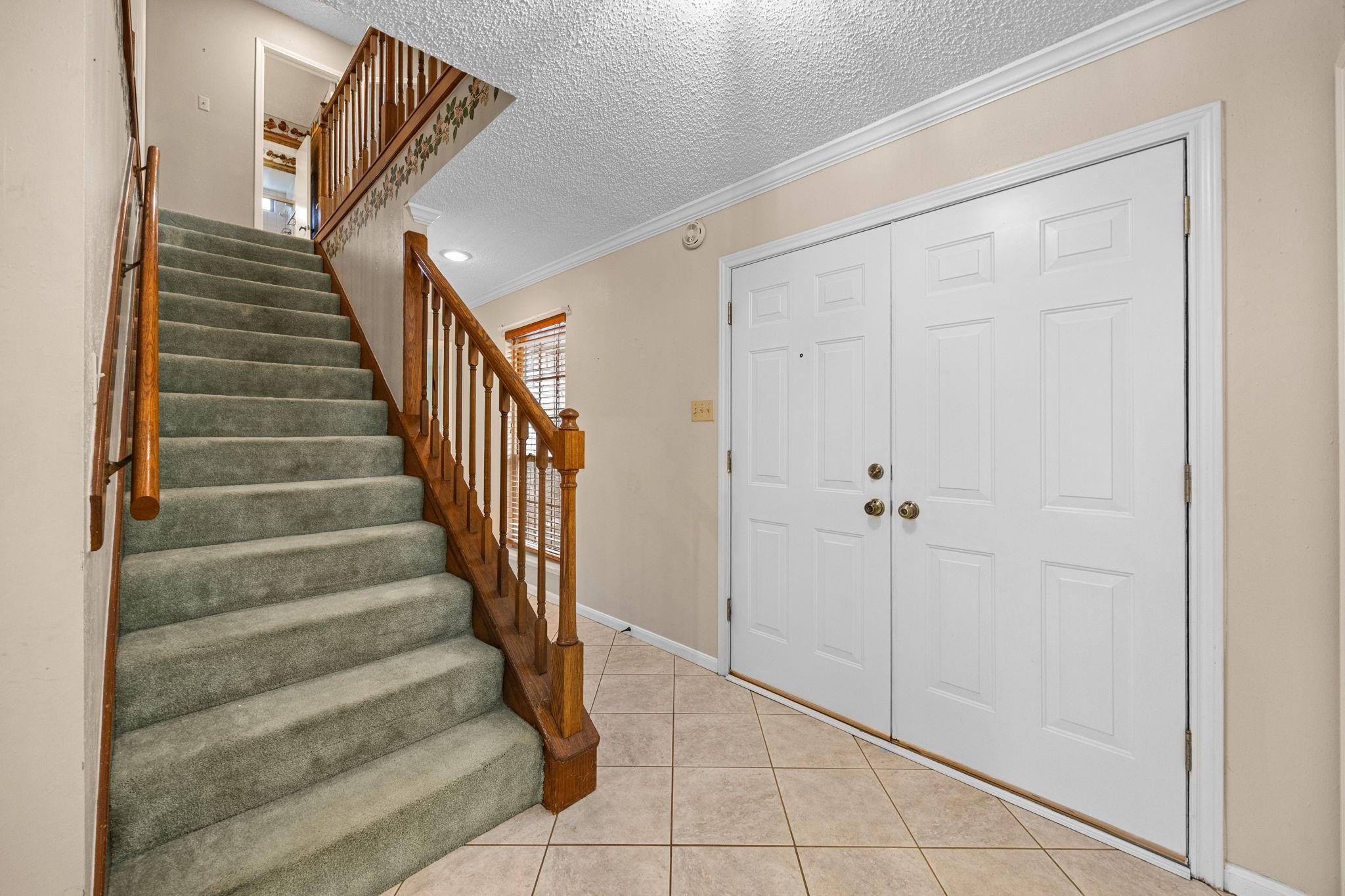 814 Palm Grove Circle
