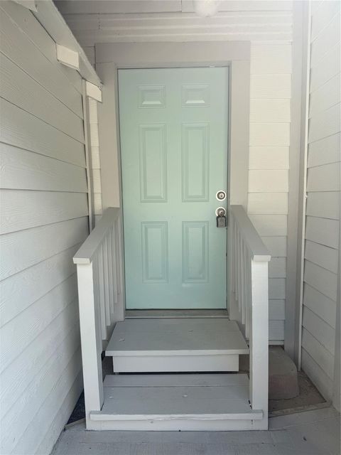 Photo of 7427 Avenue I #B, Houston, TX 77011 (MLS # 28242238)