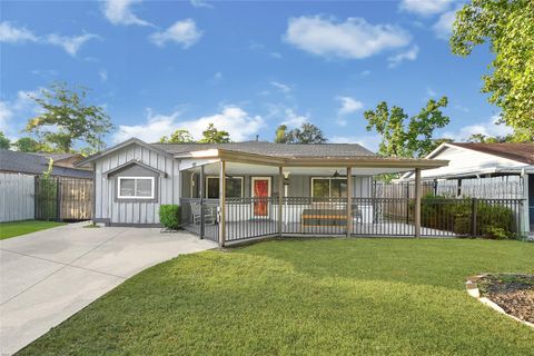 Photo of 7223 Lakewood Drive, Houston, TX 77016 (MLS # 61470997)